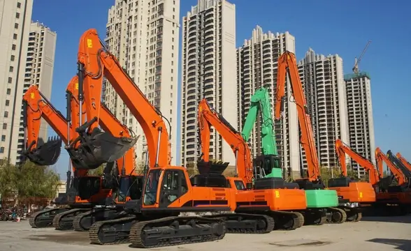 Excavatrices adaptées aux normes européennes
